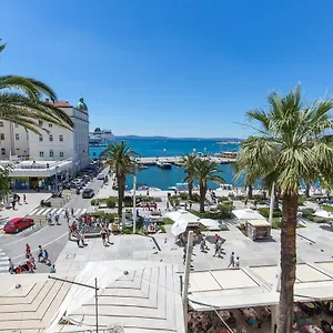 Riva Palace Croatie